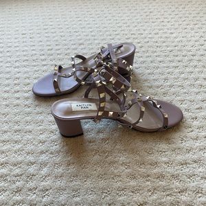 NWOT Kaitlyn Pan Rockstud Sandals Block Heel